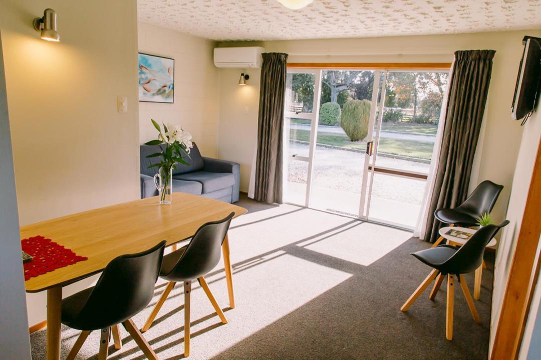 Flaxbourne Motels Ward Exterior foto