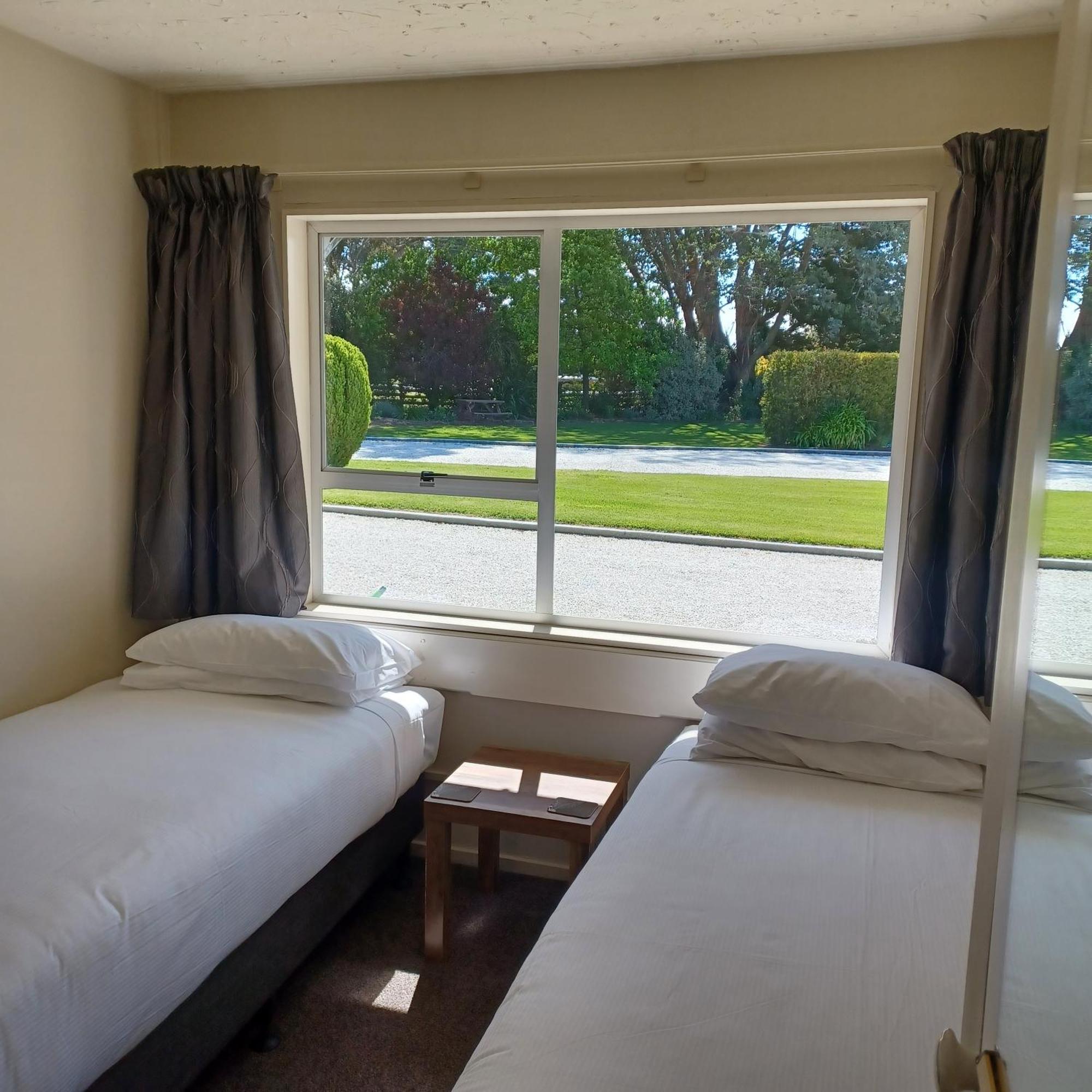 Flaxbourne Motels Ward Exterior foto